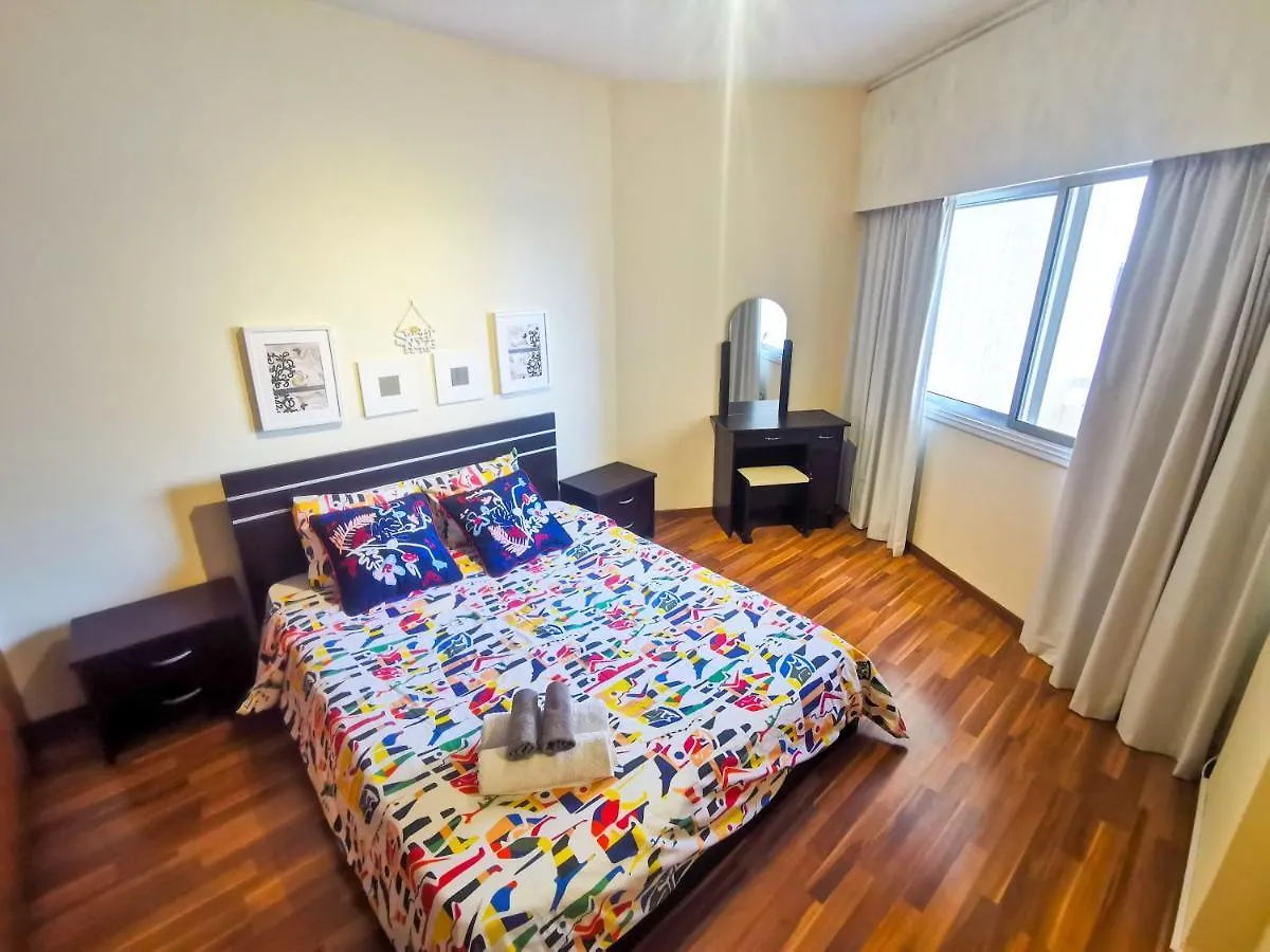 Flirty Flamingo Seaview Seafront Apartment Larnaca