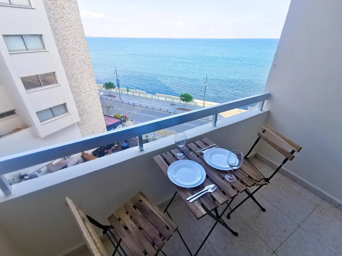 Flirty Flamingo Seaview Seafront Apartment Larnaca