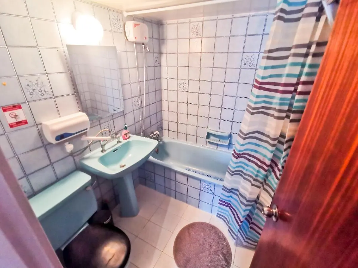 Flirty Flamingo Seaview Seafront Apartment Larnaca